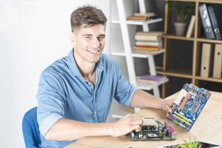 Comparing Various Arduino Starter Kits Available Online